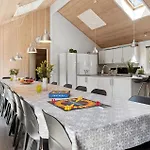 Holiday home Tvaervaenget *