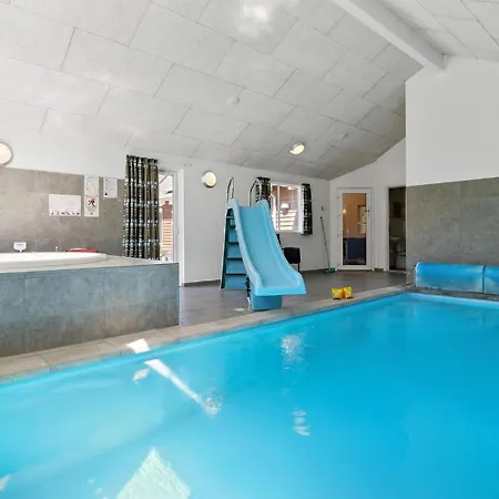 Awesome Home In Blavand With Sauna Блаванн