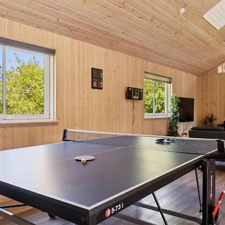 Дом отдыха Awesome Home In Blavand With Sauna *