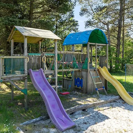 Дом отдыха Awesome Home In Blavand With Sauna Блаванн