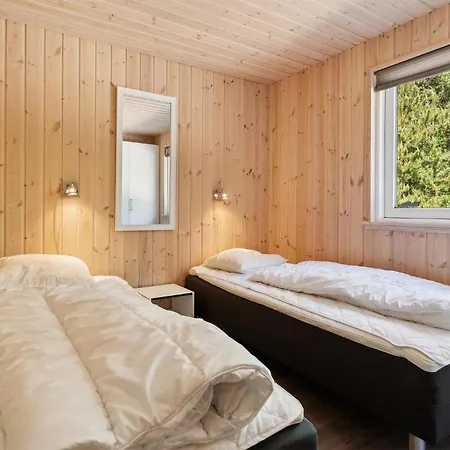 Awesome Home In Blavand With Sauna *