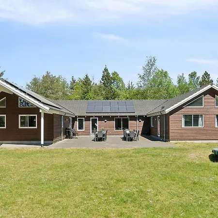 Awesome Home In Blavand With Sauna Блаванн